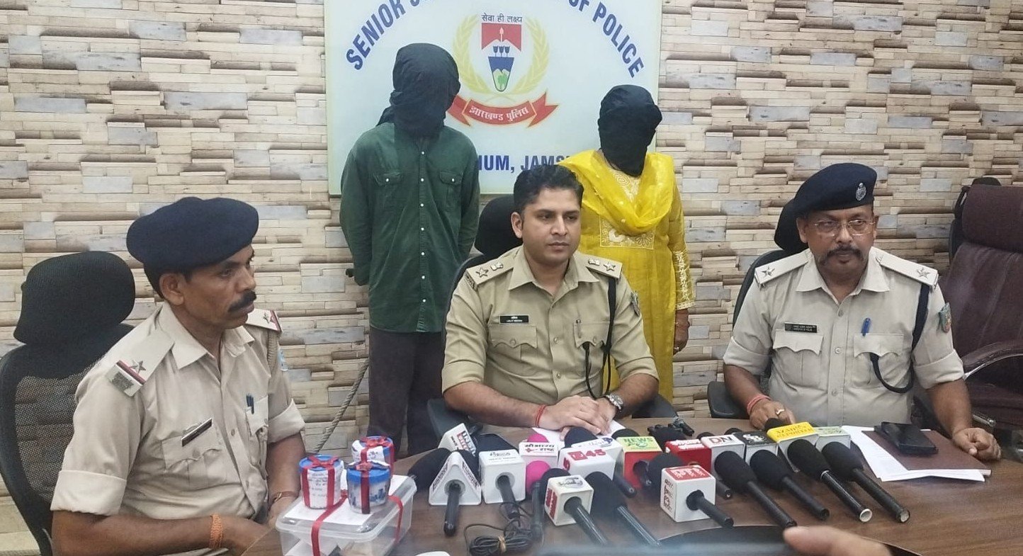 इन्द्रानगर में जब्त ब्राउन शुगर और पुलिस की गिरफ्त में आरोपी